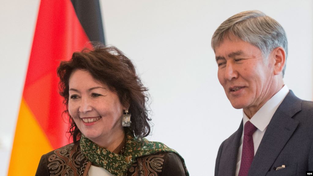 Киргизстан: проти дружини експрезидента Атамбаєва порушили кримінальну справу