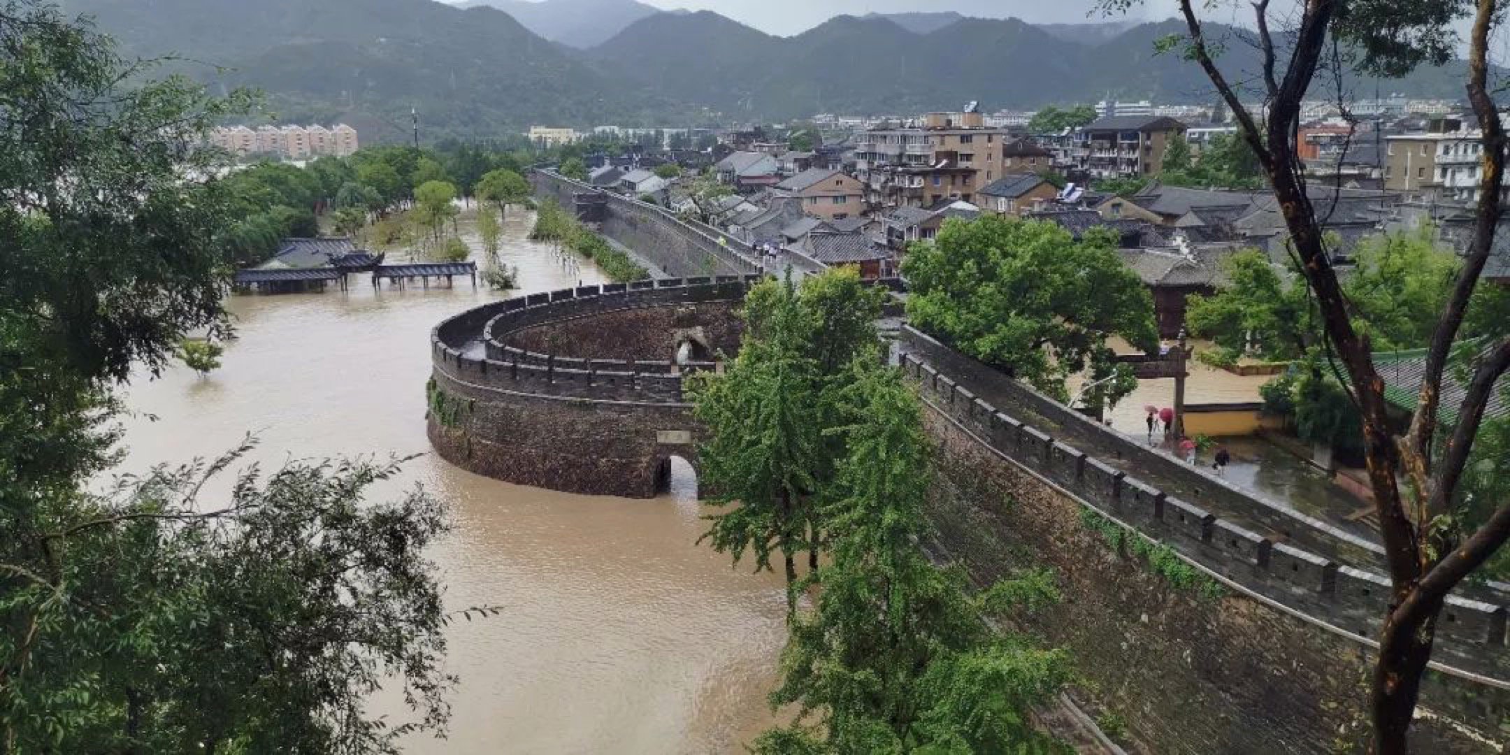 Тайфун «Лекіма» у Китаї: загинули щонайменше 44 людини