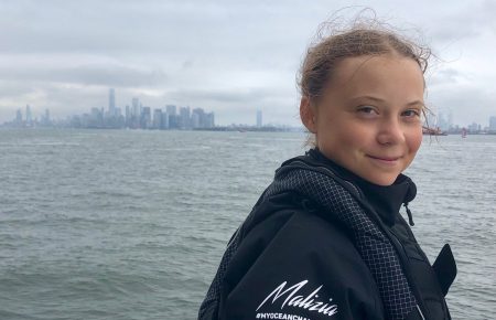 Екоактивістка Ґрета Тунберґ дісталася Нью-Йорка після двотижневої подорожі на екологічному човні