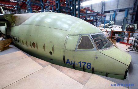 Український літак Ан-178 готують до випробувань без російських деталей