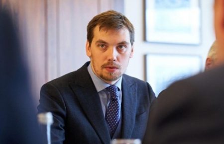 ОПЗЖ вимагає відставки прем'ра Олексія Гончарука, а Юрій Луценко може поновитися на посаді Генпрокурора через суд