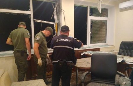 Постріл з гранатомету у будівлю «Мостобуду» кваліфікували як теракт