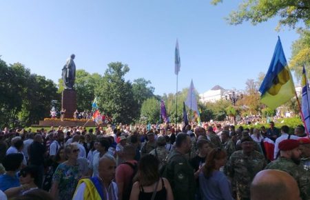 У Марші захисників у Києві бере участь вісімнадцять тисяч ветеранів АТО та ООС