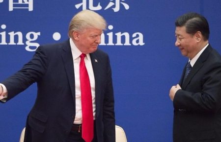 Трамп анонсував відновлення переговорів з Китаєм