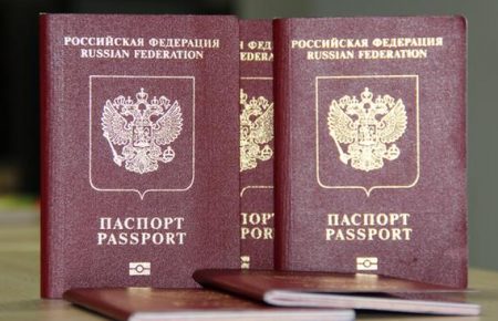 У МЗС Німеччини заперечили, що видають візи власникам паспортів РФ з окупованого Донбасу