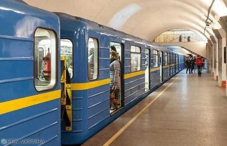 У Києві обмежать вхід на три станції метро