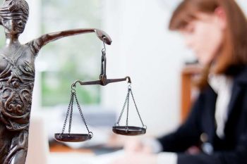 Початок кар’єри у правничій сфері: історії юристок