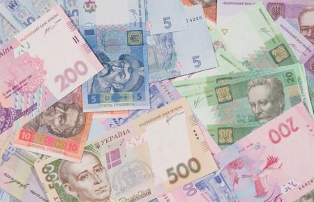 Прогноз Standard and Poor's: курс гривні до долара на 2020 рік — 27,50