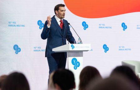 Прем'єр-міністр Гончарук пояснив, як досягти «найшвидших темпів зростання економіки» та анонсував поповнення команди уряду