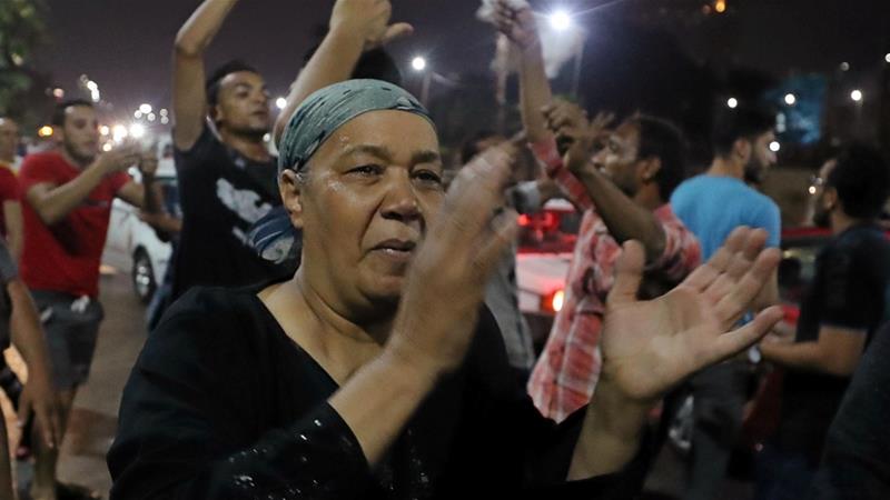 У Єгипті кілька тисяч протестувальників вимагають відставки президента