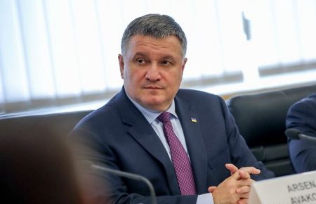 Аваков офіційно звільнив трьох заступників голови Нацполіції