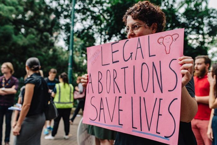 В Австралії декриміналізували аборти