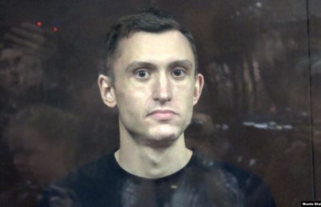 «Ти наш 25 моряк»: звільнений український моряк підтримав засудженого у Росії активіста Котова