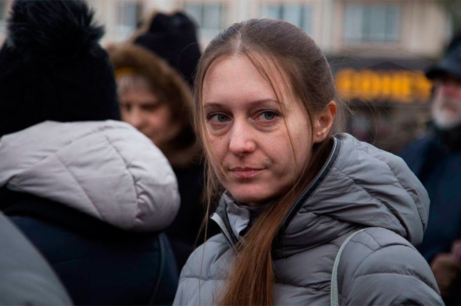 У Росії журналістку звинуватили у виправданні тероризму — вона не визнає звинувачення