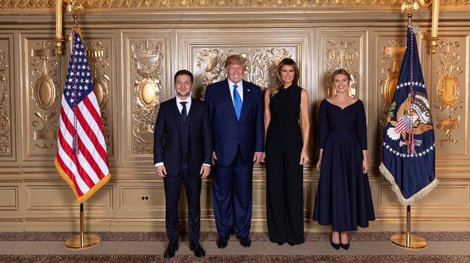 Зеленський вже зустрівся з Трампом у США Зеленський вже зустрівся з Трампом у США