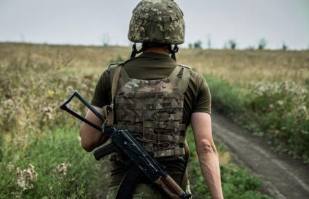 Із опівночі 16 вересня на Донбасі поранення дістав один військовий