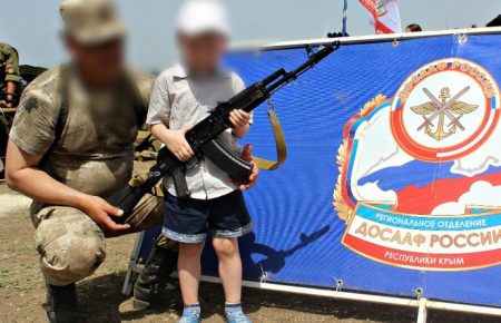 Окупаційна влада Криму готує дітей до служби в збройних силах Росії — прокуратура відкрила провадження