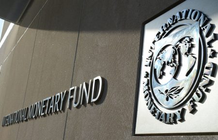 Україна веде переговори МВФ про позику 5 мільярдів доларів — Bloomberg