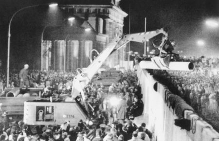 Листопад 1989 року і «лицарі свободи»: падіння Берлінського муру та український контекст