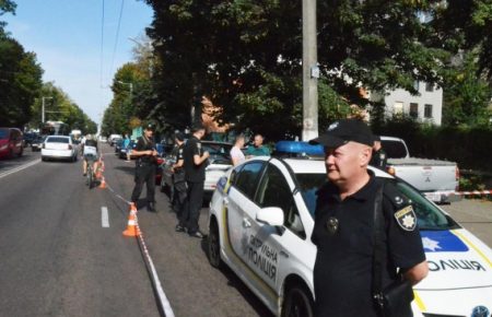 Напад на інкасаторів у Житомирі: поранено поліцейського
