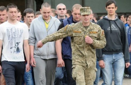 В Україні стартував осінній призов — призвати планують понад 15 тисяч людей