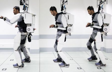Французькі вчені розробили екзоскелет, який допомагає рухатися паралізованим людям