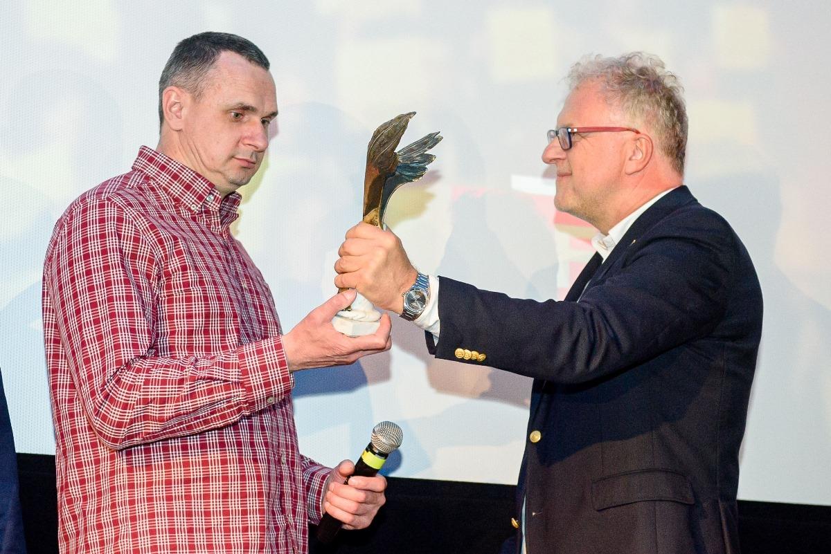 Сенцову вручили нагороду Польської кіноакадемії за «Мужність і незламність»