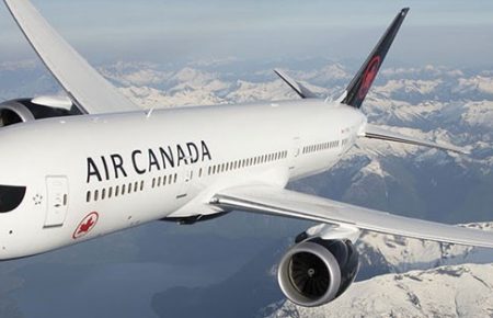 Замість «пані та панове» на бортах Air Canada пасажирів зустрічатимуть ґендерно-нейтральним «вітаємо усіх»