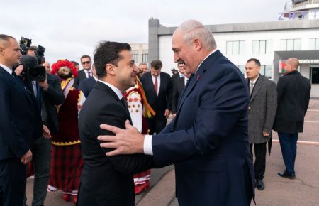 Рада затвердила склад ЦВК, програму діяльності уряду, а Зеленський і Лукашенко зустрілися в Житомирі