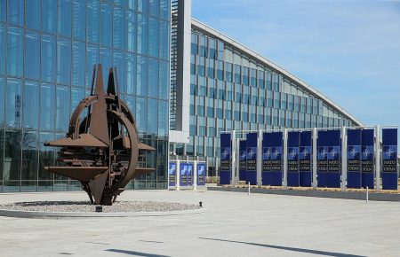 Українська делегація розпочала візит до штаб-квартири НАТО