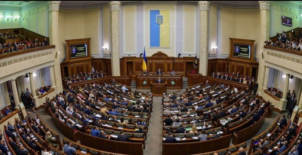 Зеленський підписав закон про позбавлення депутатів виплат за прогули