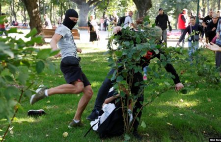 Поліція встановила підозрюваного у нападі на неповнолітнього під час ХарківПрайду