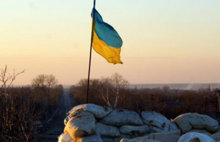 Доба на Донбасі: 21 обстріл, поранено військового