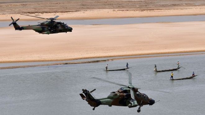 Внаслідок зіткнення гелікоптерів загинули 13 французьких військових