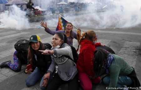 За пів місяця протестів у Болівії загинули вже 23 людини