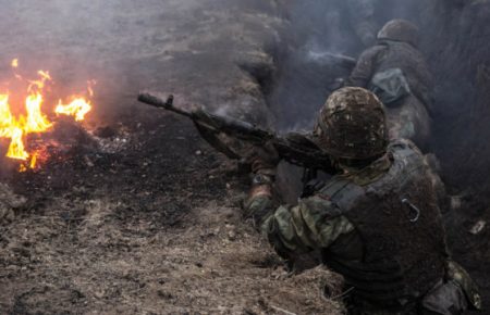 На Донбасі бойові травми отримали три військовослужбовці — штаб ООС