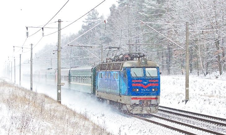 До зимових свят Укрзалізниця призначила 7 додаткових поїздів
