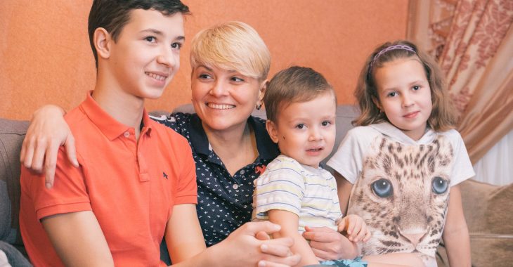 «Після тридцяти п’яти все тільки починається»: як БФ THE MOMS допомагає Катерині та іншим матерям-одиначкам розпочати нове життя «Після тридцяти п’яти все тільки починається»: як БФ THE MOMS допомагає Катерині та іншим матерям-одиначкам розпочати нове життя