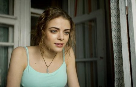 Російську актрису Аброськіну не впустили в Україну через відвідування Криму