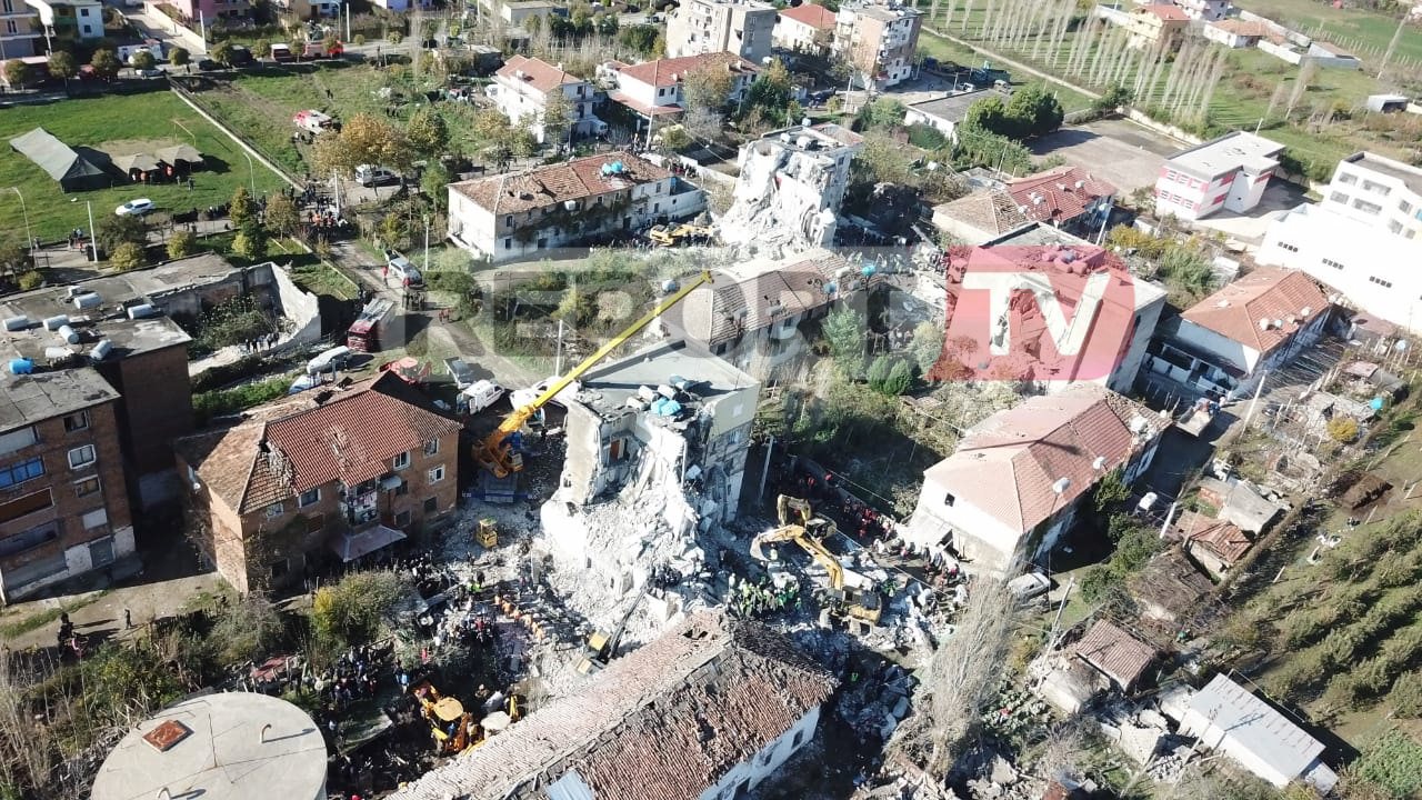 Наслідки землетрусу у албанському місті Туман показали з висоти (відео)