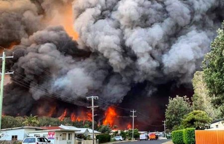 Лісові пожежі охопили схід Австралії: загинули щонайменше 3 людей