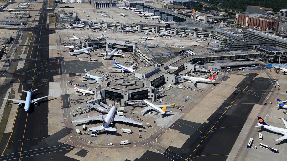В аеропорту Франкфурта зіштовхнулися два пасажирські літаки, постраждалих немає