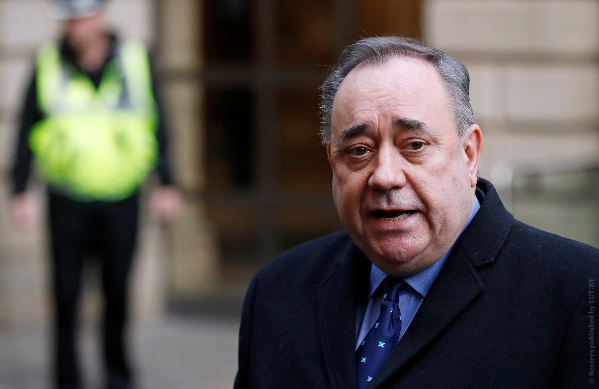 Експерший міністр Шотландії Салмонд постав перед судом за звинуваченнями у сексуальних злочинах щодо 10 жінок