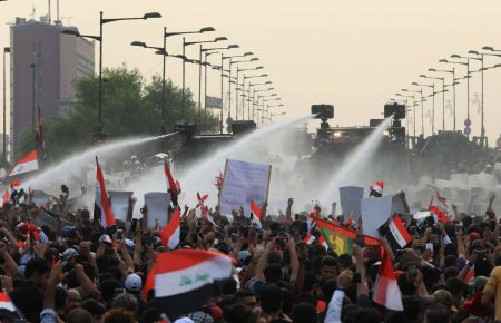 В Іраку за добу застрелили 13 протестувальників