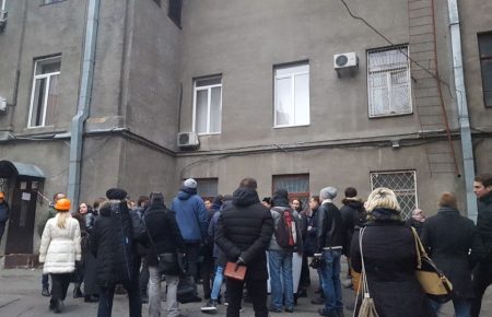 Активісти оглянули стан приміщень кінотеатру «Київ» — будівля потребує ремонту