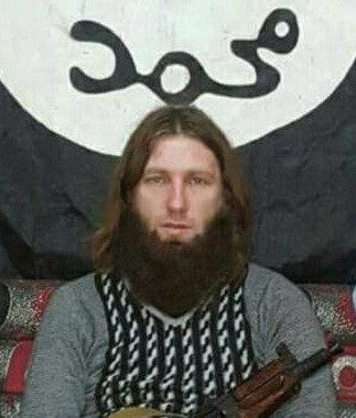 Стало відоме ім'я бойовика «ІДІЛ», чиє фото показала СБУ у повідомленні про затримання Стало відоме ім'я бойовика «ІДІЛ», чиє фото показала СБУ у повідомленні про затримання