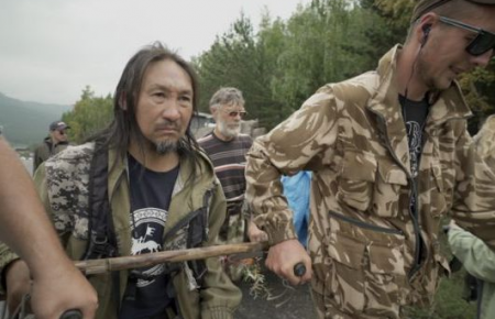 На якутського шамана, який ішов до Москви «виганяти Путіна», відкрили справу за «насильство щодо представника влади»