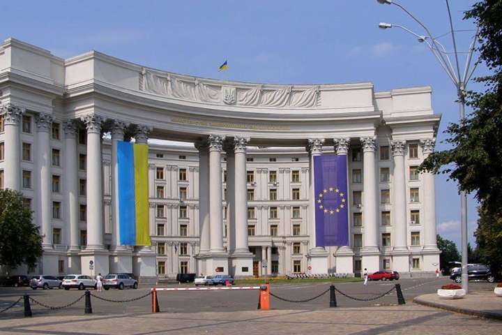 Україна планує відкрити посольство в Албанії і генконсульства у Франції та США