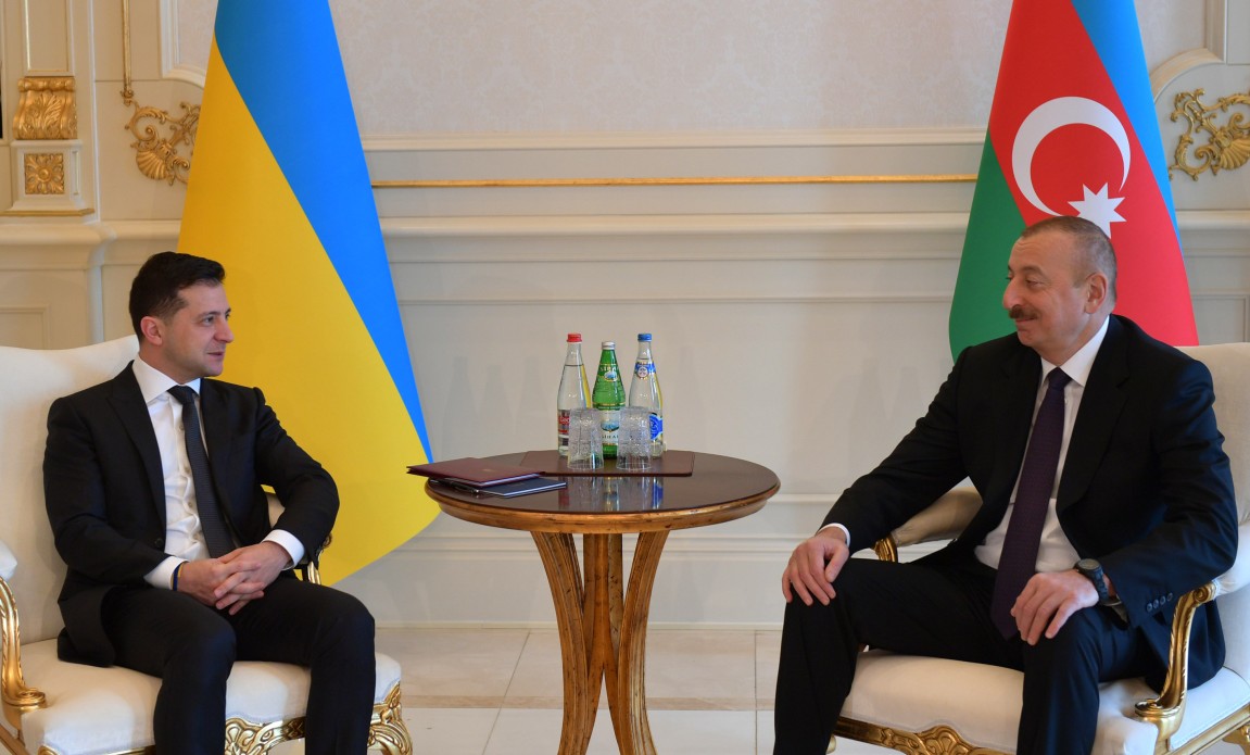 Президенти України і Азербайджану підписали угоди про ведення бізнесу і партнерство
