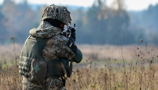 За добу на Донбасі внаслідок обстрілів поранені двоє українських військових — штаб ООС